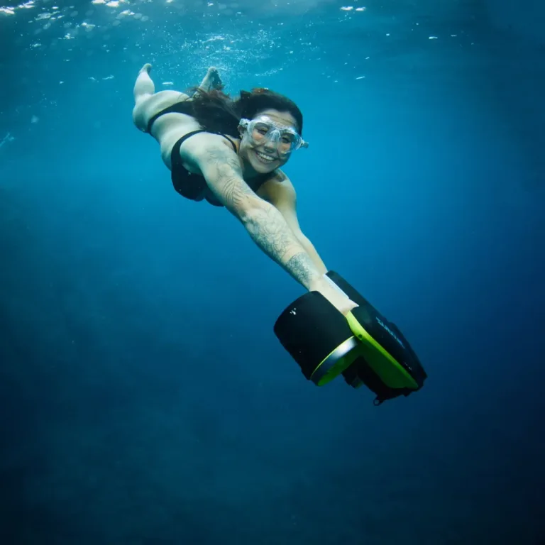 Scooter Navbow2 snorkeling